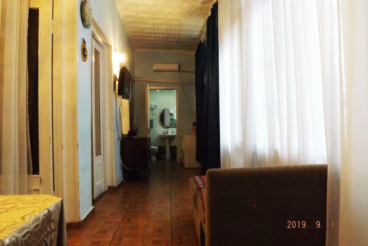 Guest House Ing 第比利斯 外观 照片
